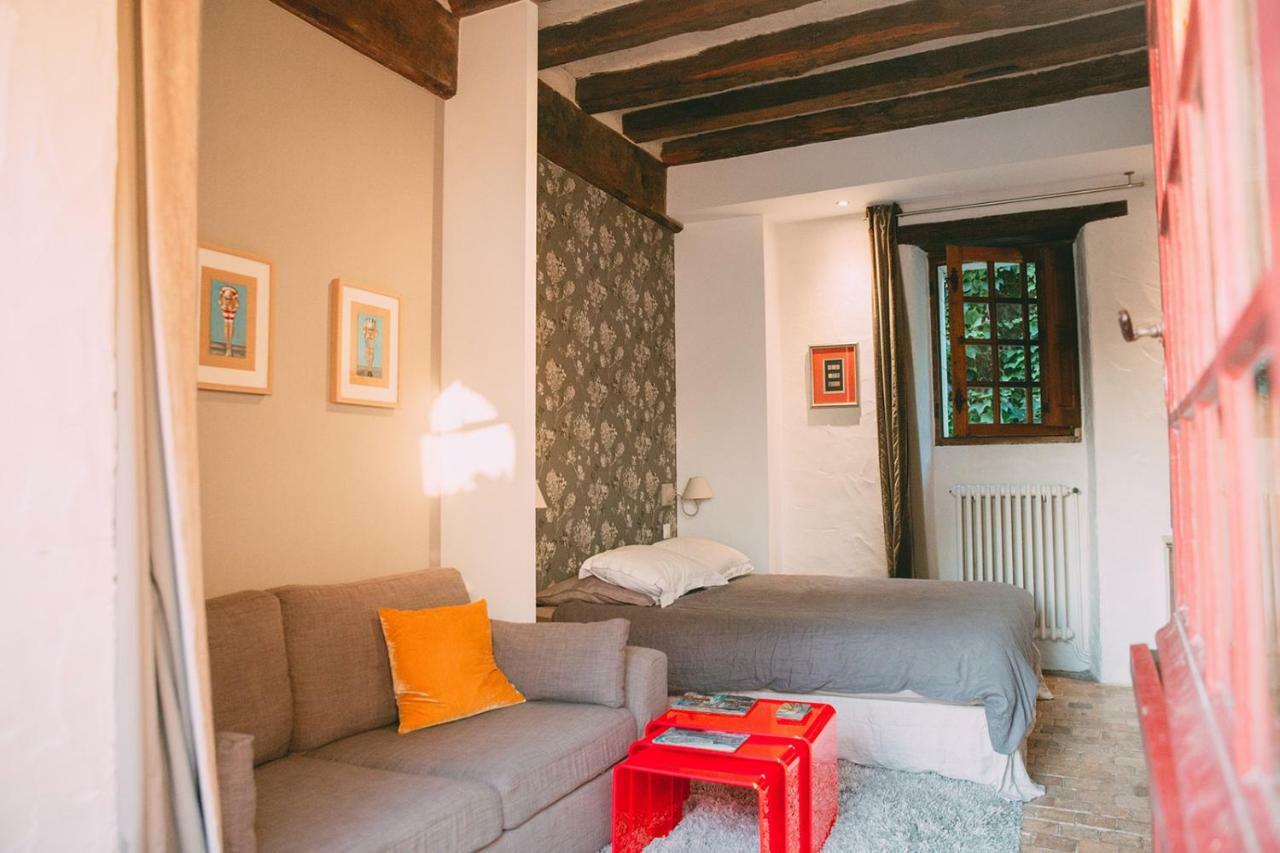 Hôtel Manoir de la Groye à Saint-Saturnin-sur-Loire Extérieur photo